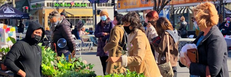 Smiling with masks2